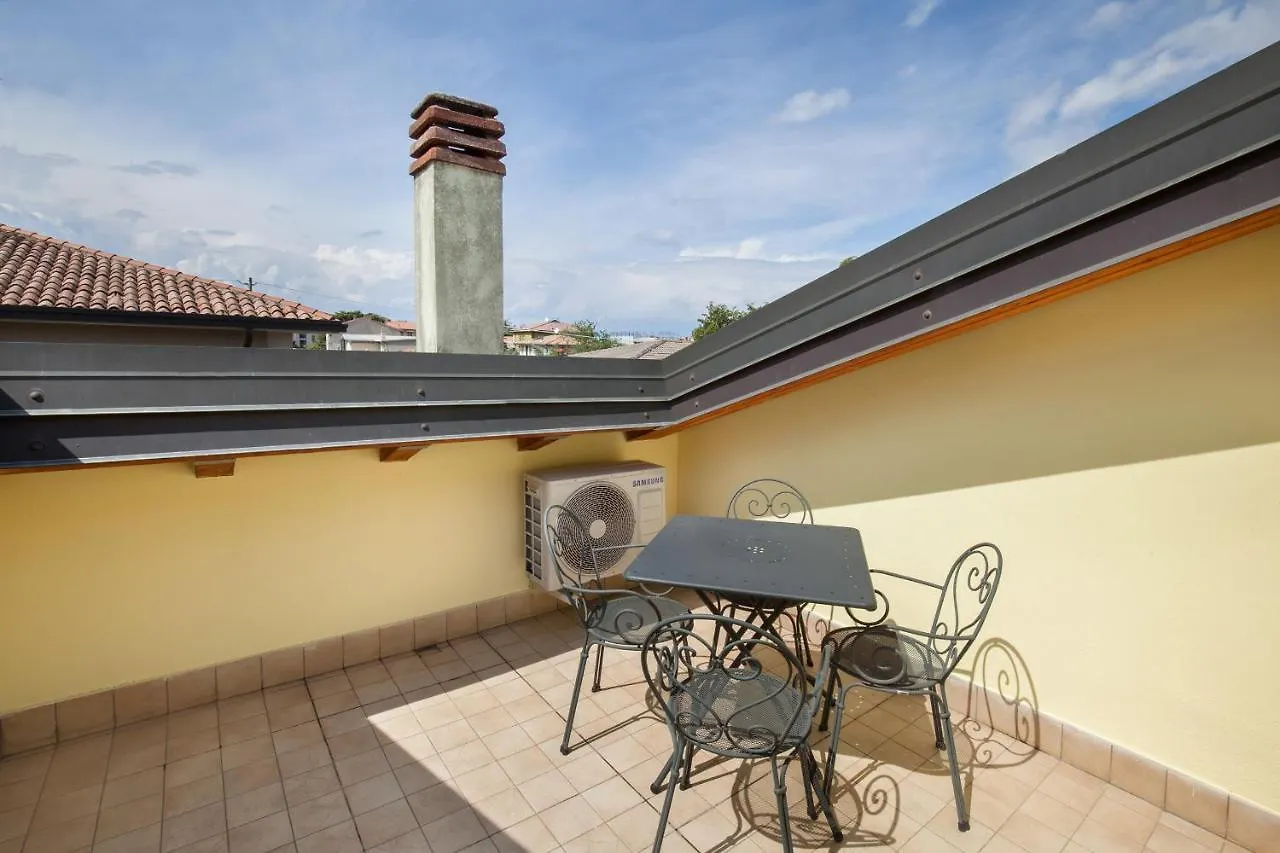 La Fortezza Apartment Peschiera del Garda 0*,  Italy